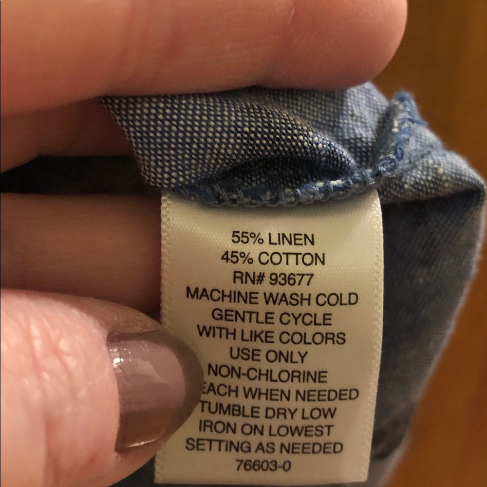 Liz Claiborne Blue Linen-Blend Top with Navy Floral Print - Picture 3 of 7